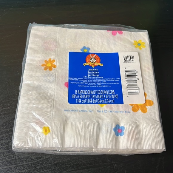 Vintage Hallmark Looney Toons Totally Tweety Napkins - Picture 2 of 3